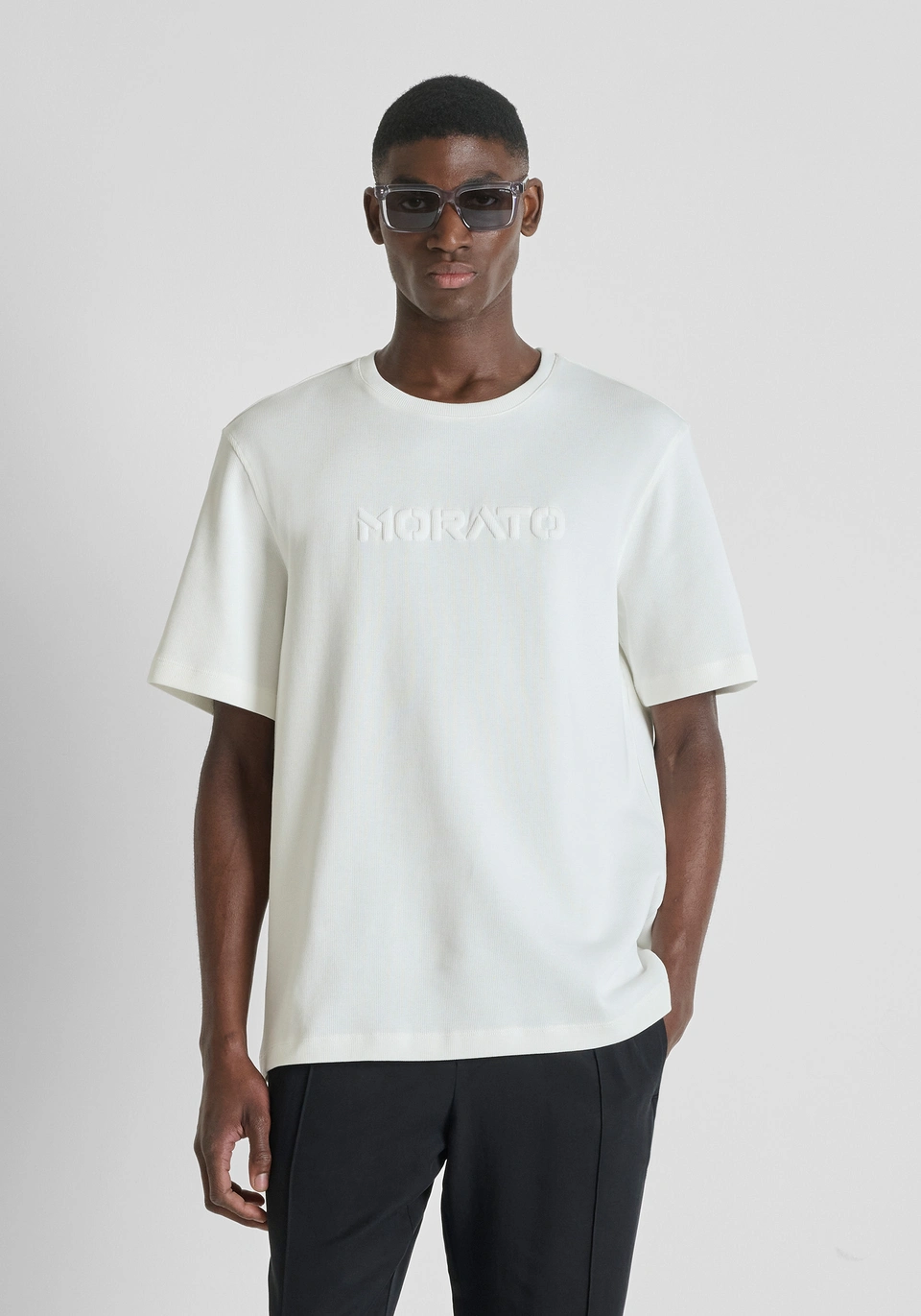 MMKS02607-FA100268-1011_02 T-SHIRT BRANCA TEXTURIZADA COM LOGO ANTONY MORATO - Image 1
