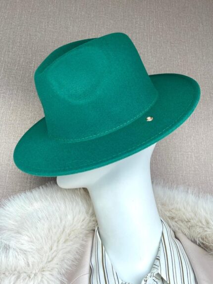 CHAPÉU VERDE COM DETALHE DOURADO RINASCIMENTO