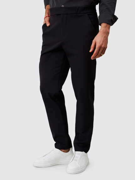 CALÇA COM TECIDO TÉCNICO RELAXED FIT PRETO ZOLF
