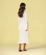 VESTIDO BEGE DE MALHA RENDADA COM BOTÕES RUGA - Image 3