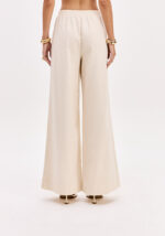 CALÇA BEGE EM ALGODÃO COM DETALHE DOURADO LANÇA PERFUME - Image 6