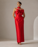 VESTIDO VERMELHO COMPRIDO COM LAÇO PONTO CHIC - Image 4