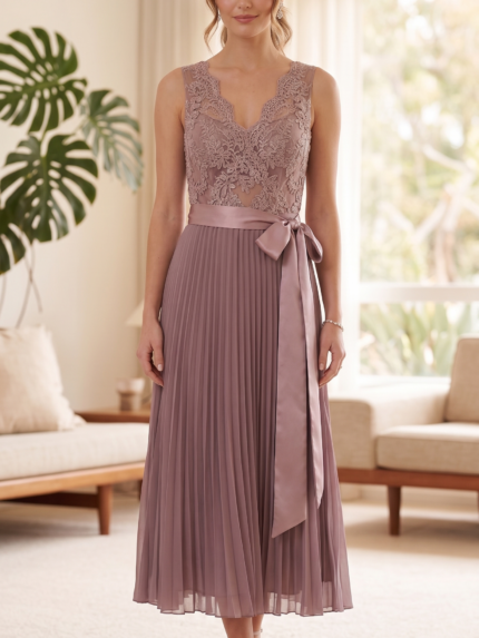 VESTIDO COMPRIDO EM TULE LILÁS COM RENDA E FAIXA PONTO CHIC