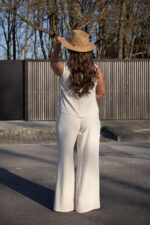 CALÇA FLUIDA BEGE COM PREGAS RINASCIMENTO - Image 4