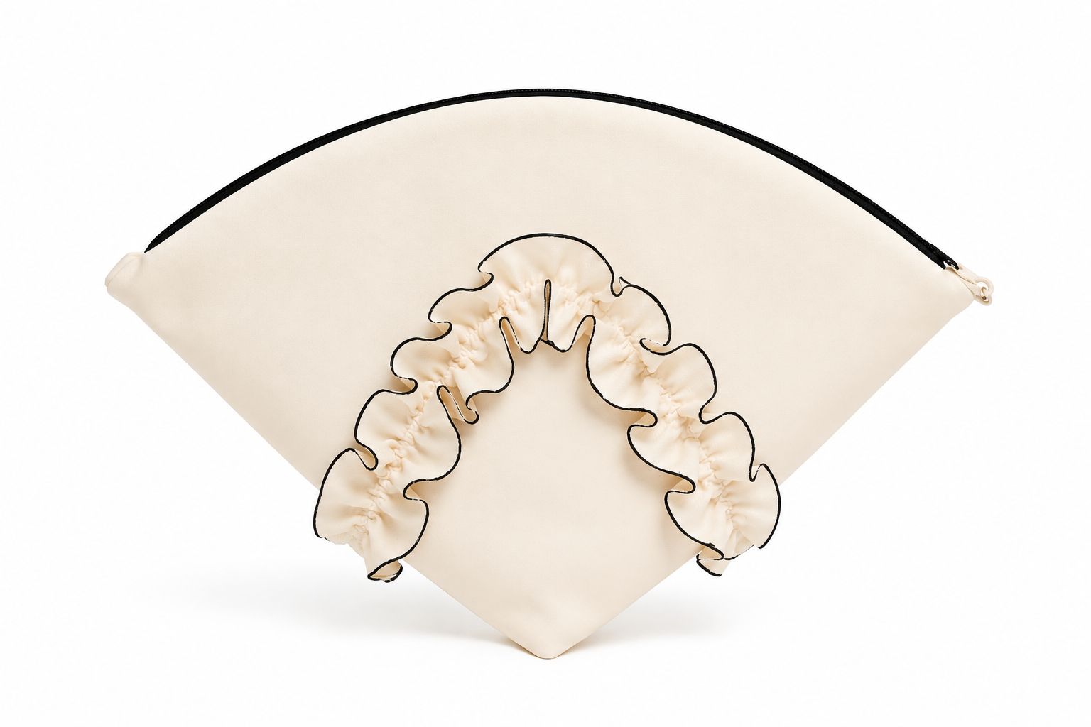 WhatsApp Image 2026-05-22 at 11.15.43 CARTEIRA CLUTCH COM FOLHO CONTRASTANTE PONTO CHIC - Image 1