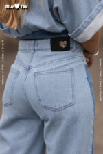 CALÇA DE GANGA CLARA COM DETALHE LATERAL EM CONTRASTE MISS YOU - Image 8
