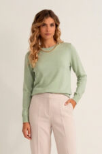 CAMISOLA DE MALHA VERDE COM CORRENTE DOURADA FERRACHE