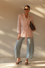 BLAZER ROSA COM CINTO FERRACHE