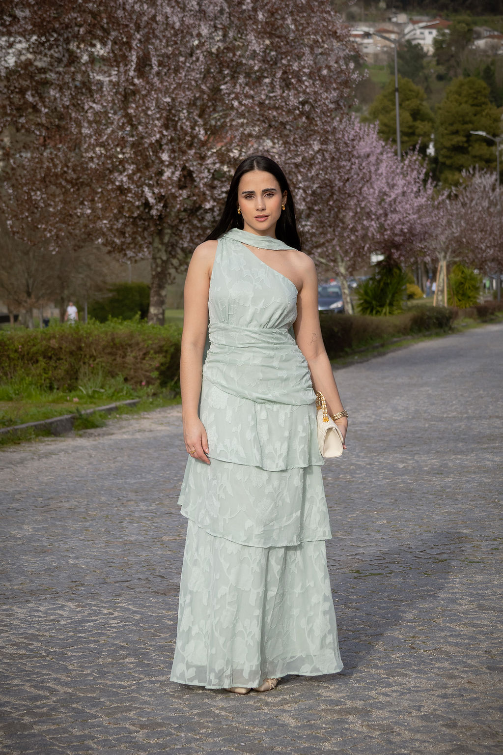 IMG_4900 VESTIDO VERDE ÁGUA ASSIMÉTRICO COM FOLHOS PONTO CHIC - Image 1