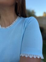 CAMISOLA DE MALHA AZUL CLARO COM DETALHE EM RENDA PONTO CHIC - Image 2