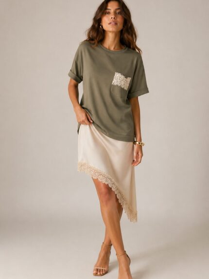 VESTIDO MIDI VERDE MILITAR COM SAIA EM CETIM E RENDA DIXIE