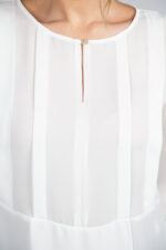 BLUSA BRANCA COM PREGAS SILVINA CAMPOS - Image 4