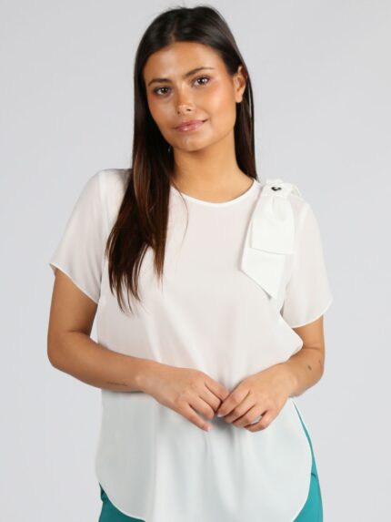BLUSA BRANCA COM LAÇO NO OMBRO SILVINA CAMPOS