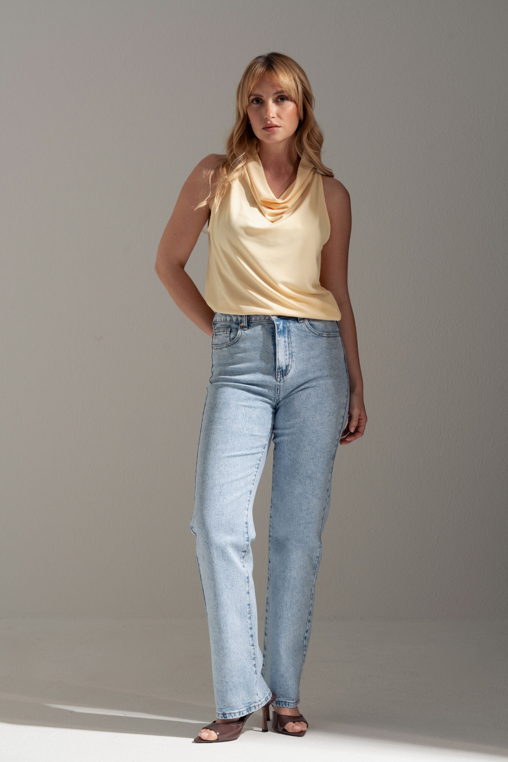 1774949033_4af737aac1545721a56c58b456425441 CALÇA JEANS STRAIGHT FERRACHE - Image 1