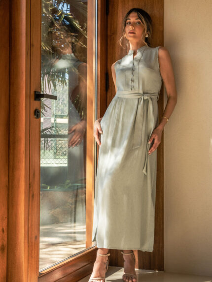 VESTIDO MIDI FLUIDO VERDE CHAMPANHE COM CINTO FERRACHE
