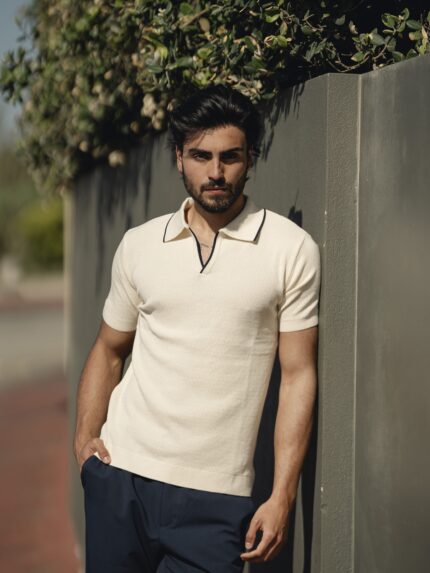POLO BEGE TRICOT  RISCA AZUL PONTO CHIC