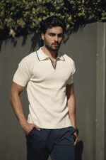 POLO BEGE TRICOT  RISCA AZUL PONTO CHIC - Image 2
