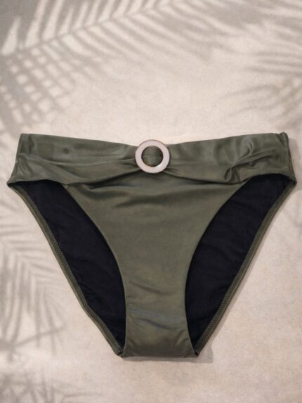 CUECA DE BIQUÍNI VERDE METALIZADO COM ARGOLA PONTO CHIC