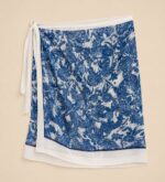 PAREO AZUL E BRANCO COM PADRÃO FLORAL PONTO CHIC - Image 2