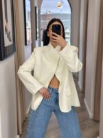 BLAZER CREME ASSIMÉTRICO PONTO CHIC - Image 3