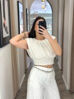 TOP BRANCO COM BOLINHAS E DRAPEADO PONTO CHIC - Image 3