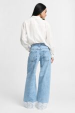 CALÇA GANGA AZUL COM RENDA PLEASE - Image 2