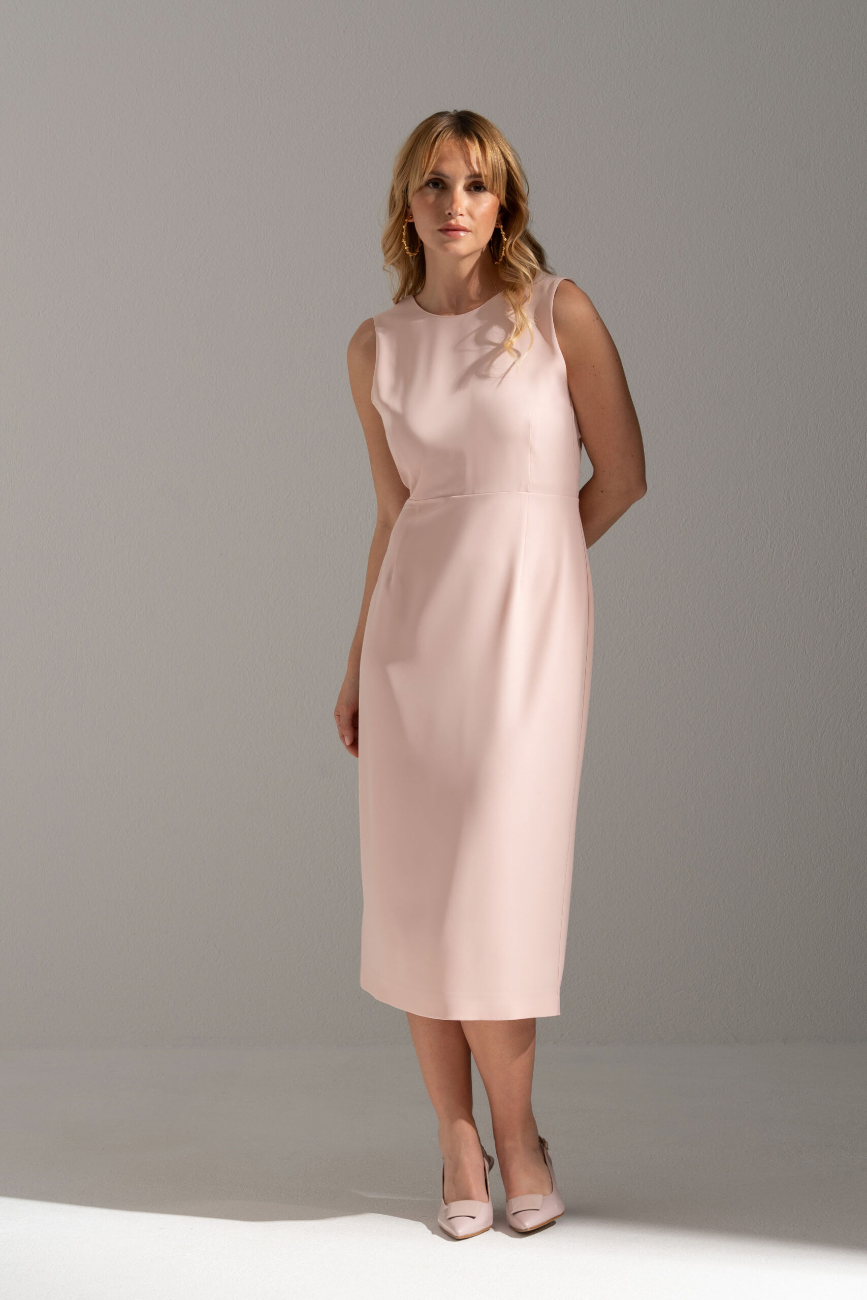 1774283551_d08a00e8e5bf659a9ef6000ce98525fb VESTIDO MIDI ROSA COM DECOTE NAS COSTAS FERRACHE - Image 1
