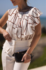 TÚNICA ESTAMPADA CAMEL COM FOLHO NA MANGA SILVINA CAMPOS