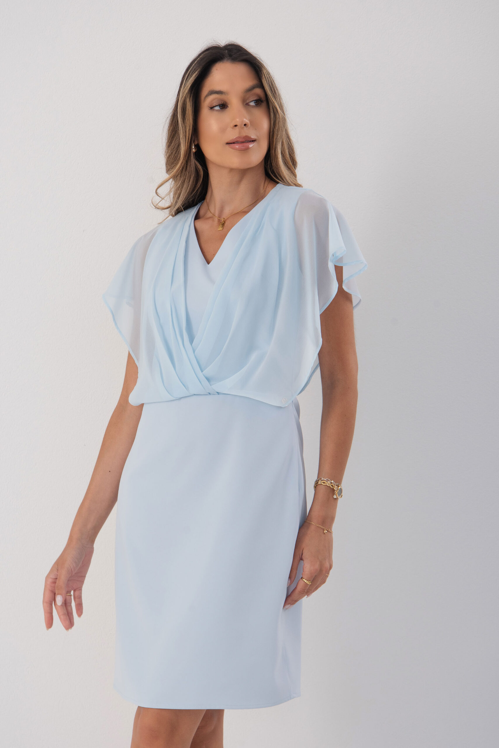 1779701752_c586a23de658fb9e691f9cdb2af4bc10 VESTIDO CURTO AZUL COM DRAPEADO CRUZADO FERRACHE - Image 1