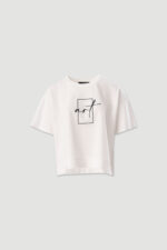 T-SHIRT BRANCA COM BORDADO FERRACHE