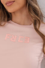 T-SHIRT ROSA COM LOGÓTIPO BORDADO FERRACHE - Image 4