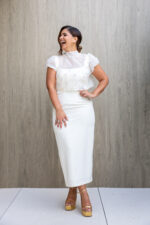VESTIDO MIDI CRU COM SOBREPOSIÇÃO EM TULE BORDADO PONTO CHIC - Image 3