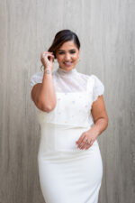 VESTIDO MIDI CRU COM SOBREPOSIÇÃO EM TULE BORDADO PONTO CHIC - Image 4