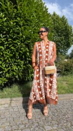 VESTIDO MIDI ESTAMPADO TERRACOTA PONTO CHIC