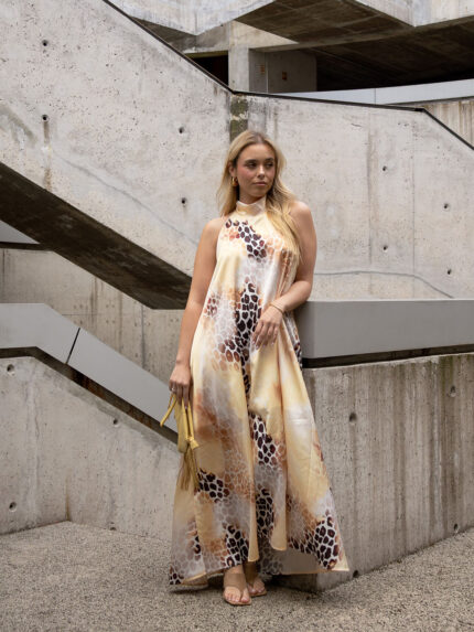 VESTIDO HALTER ANIMAL PRINT ACETINADO SAHOCO