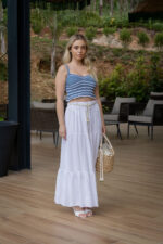 TOP DE MALHA AZUL COM RISCAS BRANCAS PONTO CHIC - Image 3