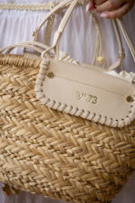 BOLSA CESTO EM PALHA COM DETALHES EM PELE BEGE PONTO CHIC - Image 2