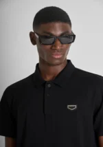 POLO PRETO COM EMBLEMA METÁLICO ANTONY MORATO - Image 3
