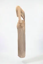 VESTIDO CAMEL COM DRAPEADO E NÓ FRONTAL SAHOCO - Image 4