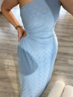 VESTIDO AZUL ASSIMÉTRICO EM BORDADO INGLÊS PONTO CHIC - Image 5