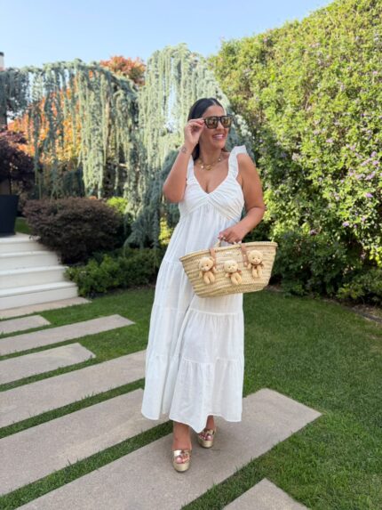 VESTIDO BRANCO EM LINHO COM FOLHO NAS ALÇAS PONTO CHIC