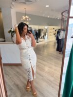 VESTIDO BRANCO EM RENDA COM CINTO PONTO CHIC