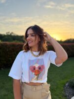 T-SHIRT BRANCA COM ESTAMPADO PATO DIXIE