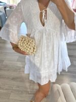 VESTIDO BRANCO BORDADO COM GOLA EM RENDA PLEASE - Image 4