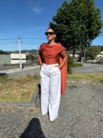 BODY DRAPEADO TERRACOTA COM DECOTE AMPLO SAHOCO