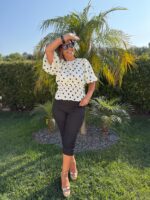 BLUSA BRANCA ÀS BOLINHAS PRETAS COM MANGAS VOLUMOSAS PONTO CHIC - Image 4