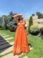 VESTIDO LARANJA COM DECOTE PROFUNDO E FOLHOS DIXIE - Image 3