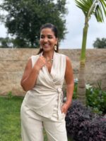 CONJUNTO DE LINHO BEGE COM COLETE E CALÇA PONTO CHIC - Image 3