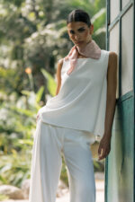 TOP BRANCO FORRADO FERRACHE