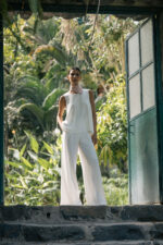 CALÇA BRANCA WIDE LEG EM TECIDO FLUIDO FERRACHE - Image 2